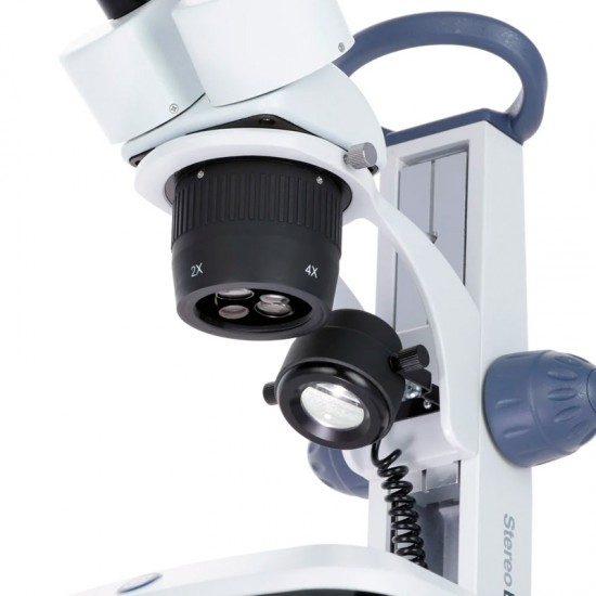 Microscopio binocular...
